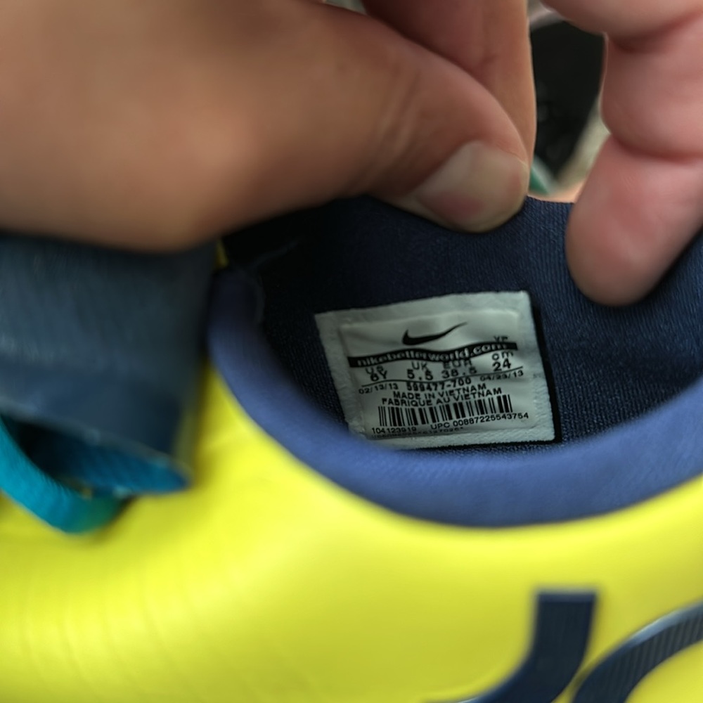 Nike KD VI (GS) 6Y Sonic Yellow/Mid Navy. - Picture 5 of 6